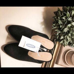 NWT Old Navy Healed Mules